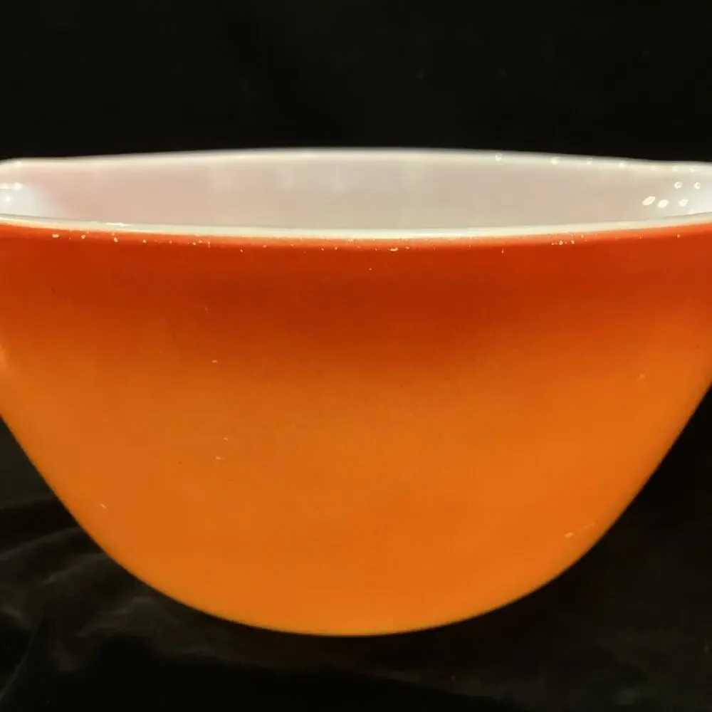 VTG Anchor Hocking Fire King Orange Ombre Cinderella Mixing Bowl Pour 2 Qt